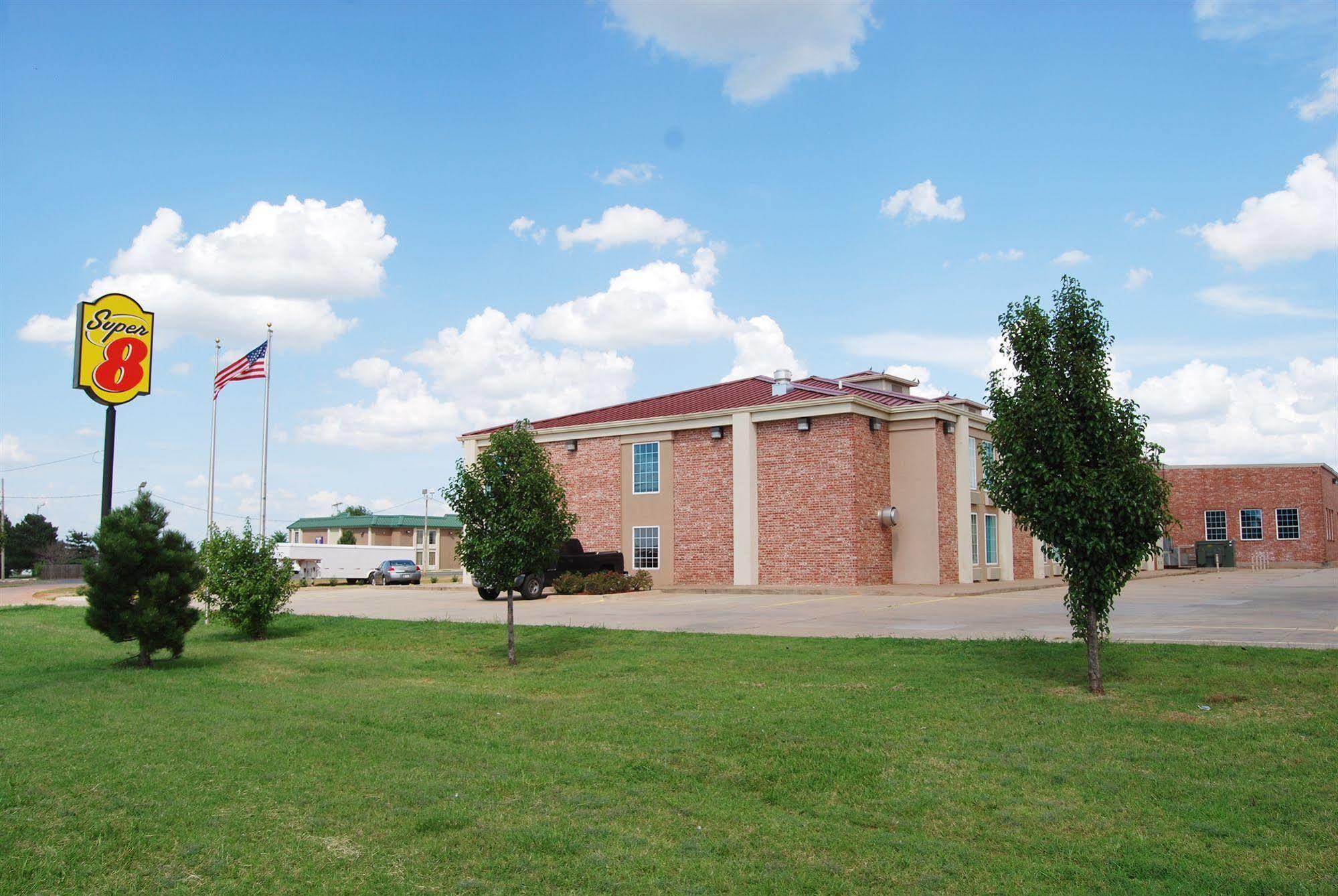 Super 8 By Wyndham Oklahoma City Buitenkant foto